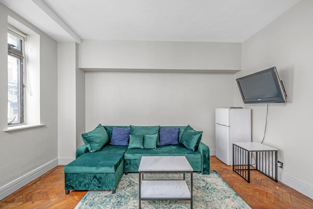 Wonderful One Bedroom Flat * Londra